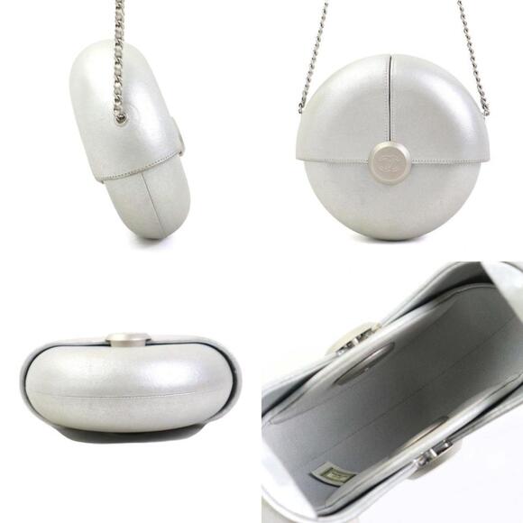 CHANEL Silver Lambskin Leather Shoulder Bag - Picture 2 of 5